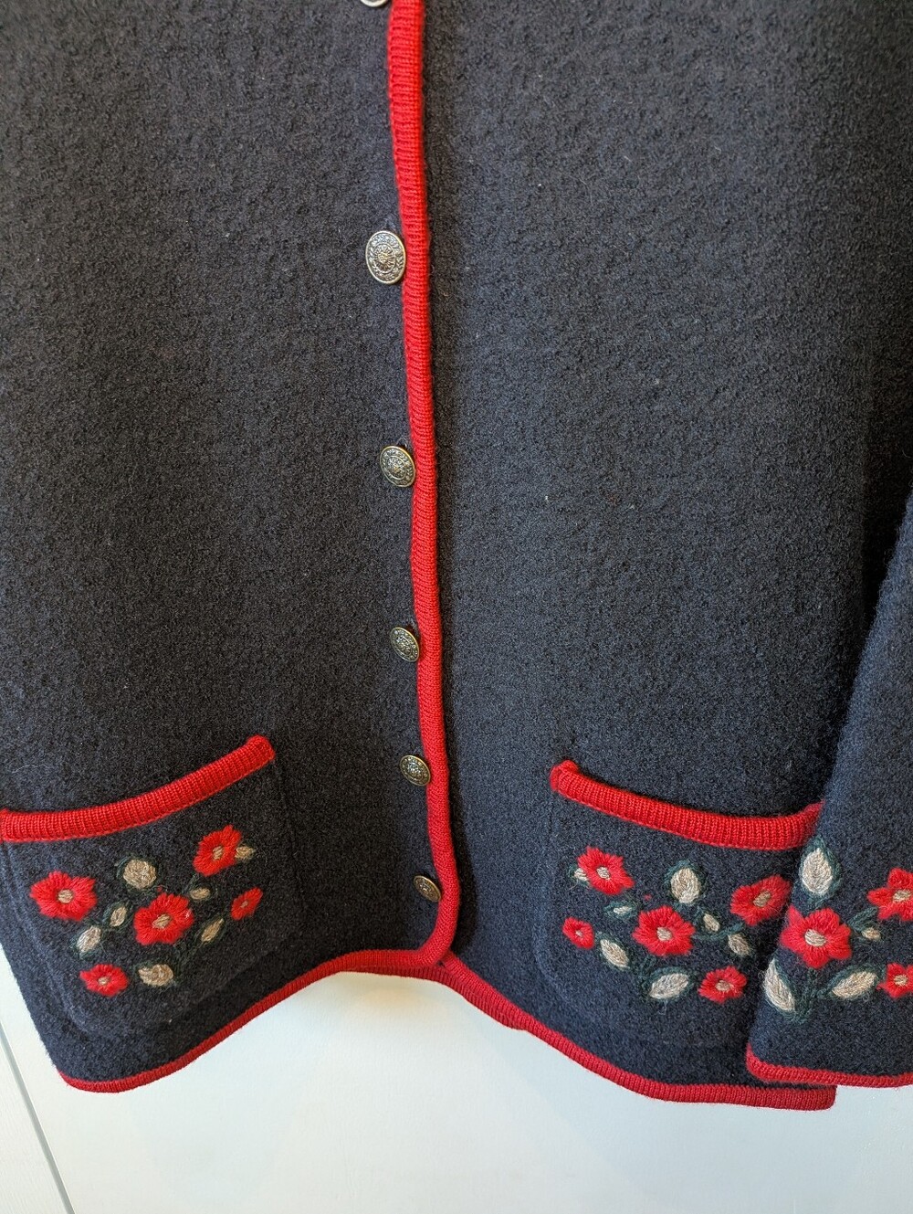 VINTAGE POINT ZERO Cardigan Women Size Large 100% Wool Granny Style Floral - Picture 3 of 9